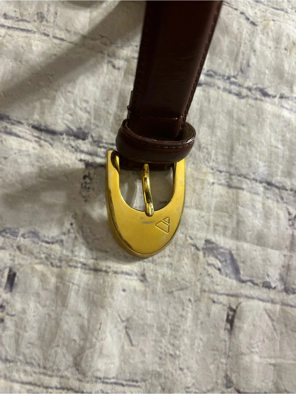 LIZ CLAIBORNE GENUINE BONDED LEATHER CHOCOLATE BROWN GOLD TONE BUCKLE BELT VTG L